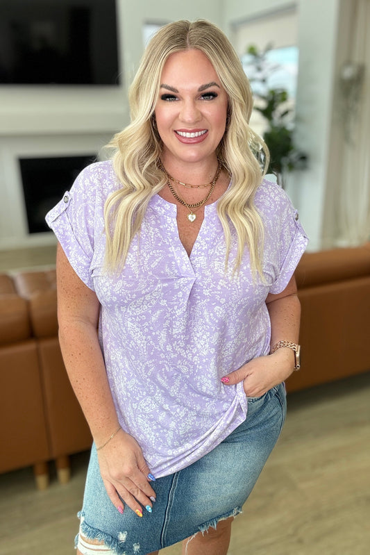 Lizzy Cap Sleeve Top in Lavender and White Floral